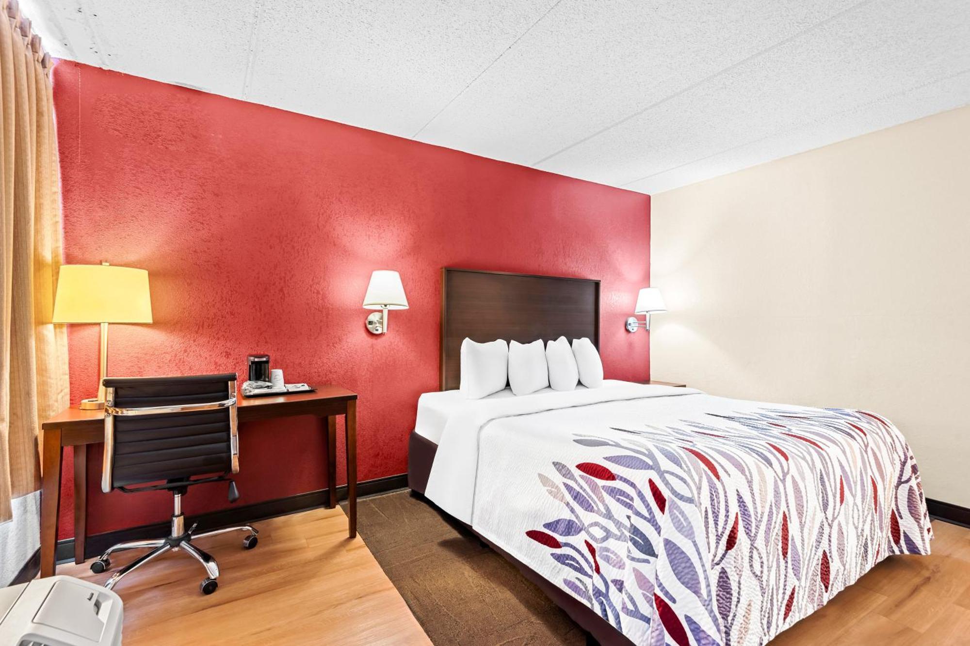Red Roof Inn Cortland Exterior photo